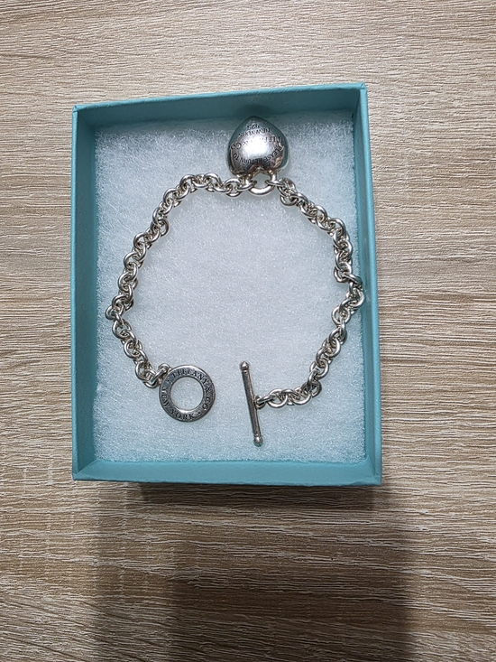 Tiffany & Co. Jewelry - Tiffany & Co Full Heart Toggle Bracelet